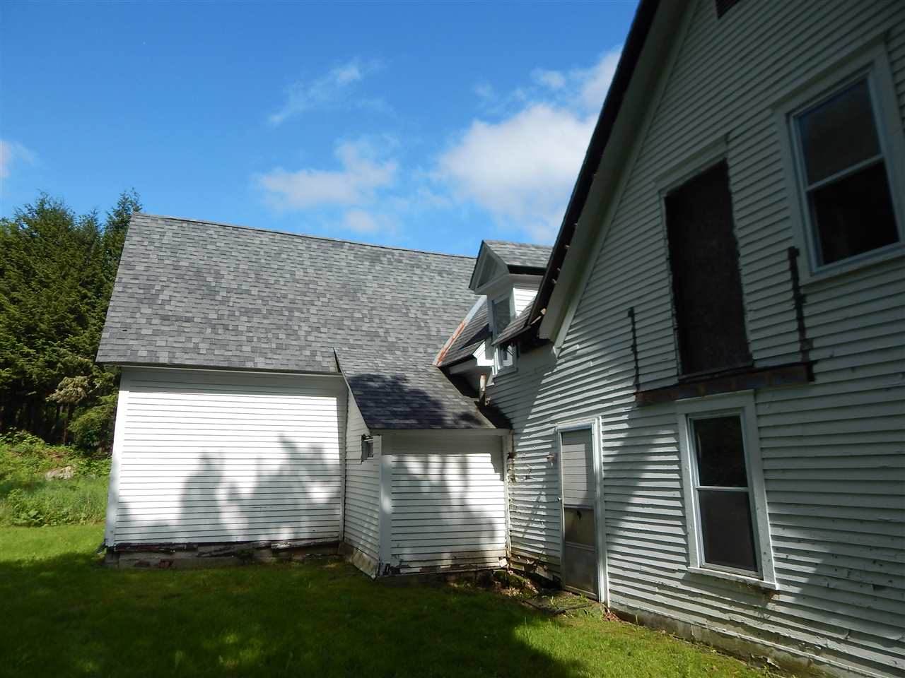 86 High Street, Hinsdale, NH 03451