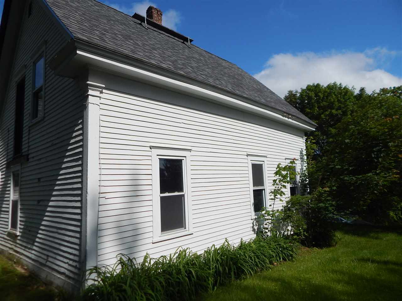 86 High Street, Hinsdale, NH 03451