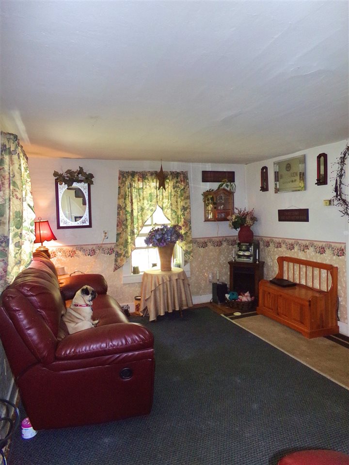 16 Morse Street, Troy, NH 03465