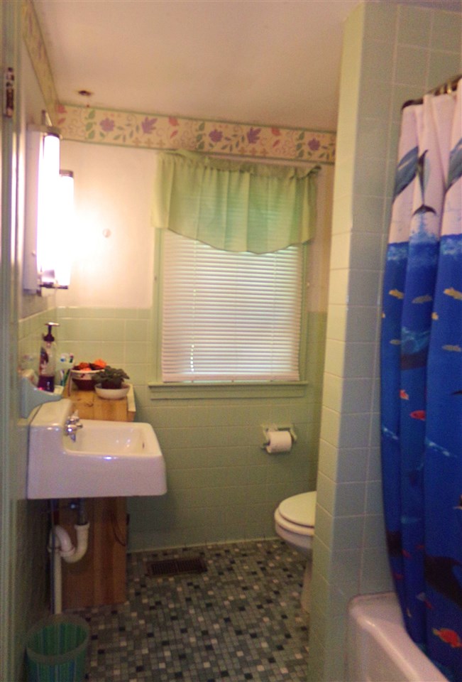 16 Morse Street, Troy, NH 03465