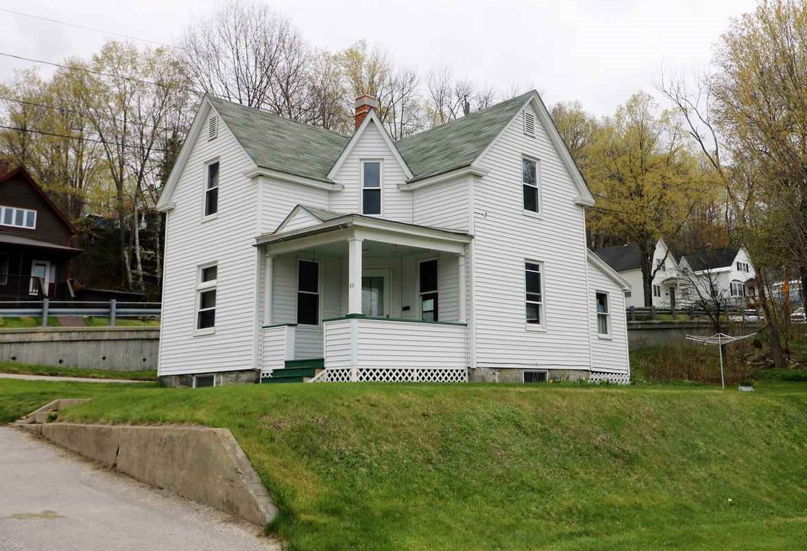 88 Eighth Street, Berlin, NH 03570
