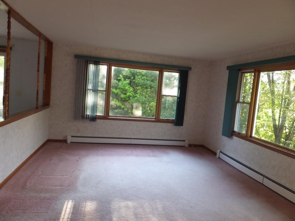 40 12th St, Berlin, NH 03570