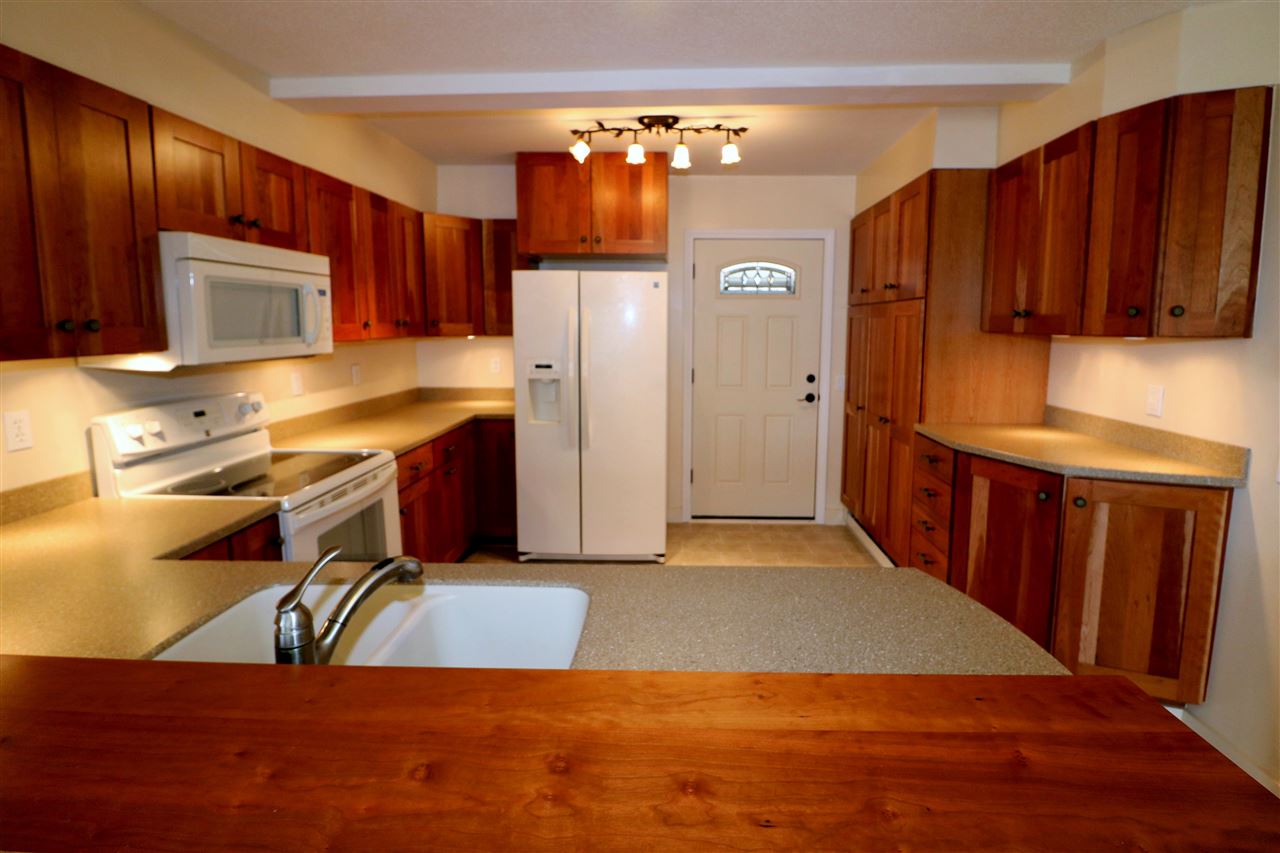 468 Rockingham, Berlin, NH 03570