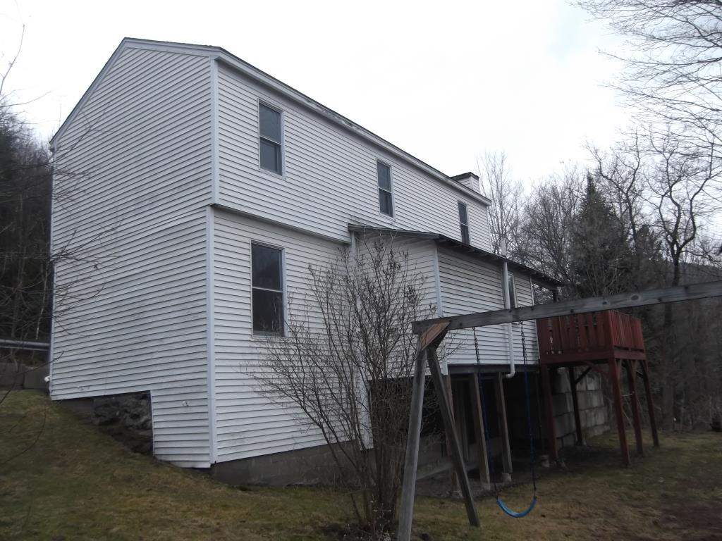 29 Titus Hill Rd, Colebrook, NH 03576