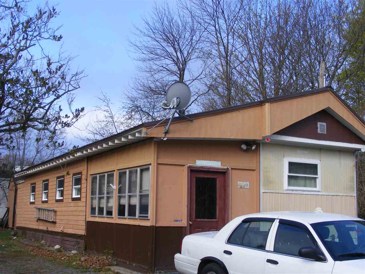 3 Hamlin Avenue, Gorham, NH 03581