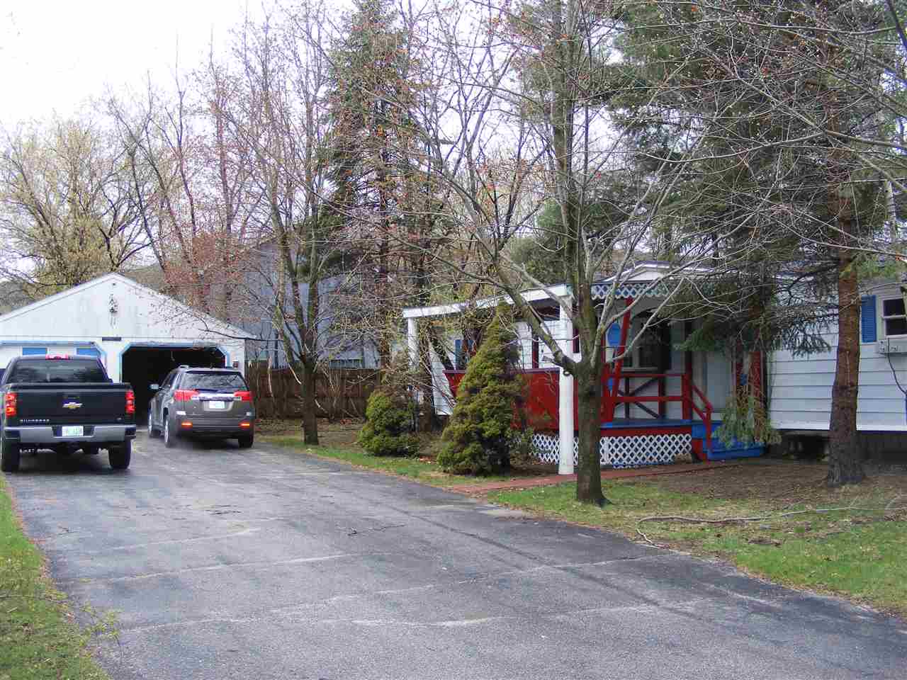 8 Madison Avenue, Gorham, NH 03581