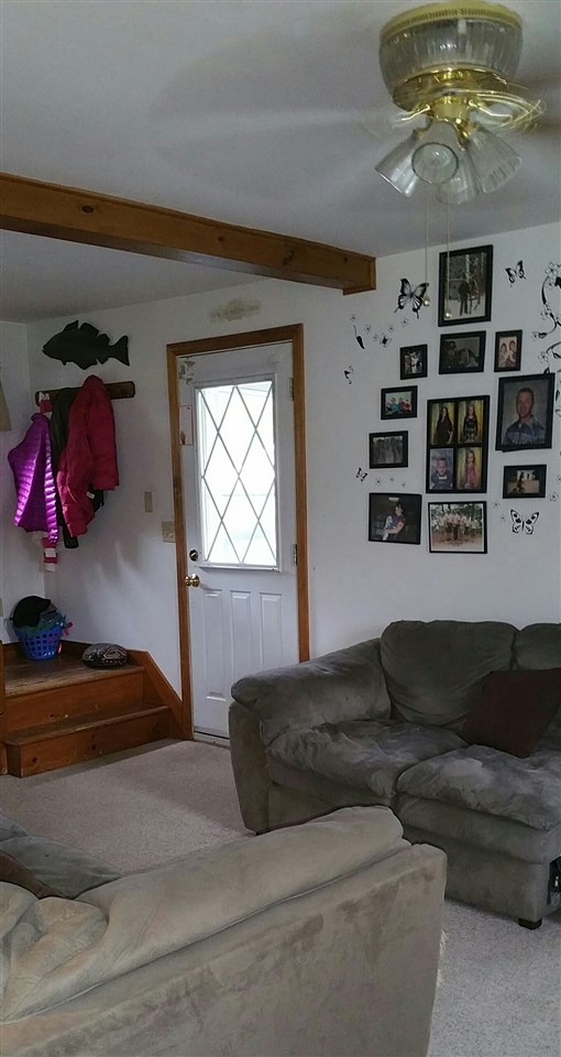 15 Wilson St, Gorham, NH 03581