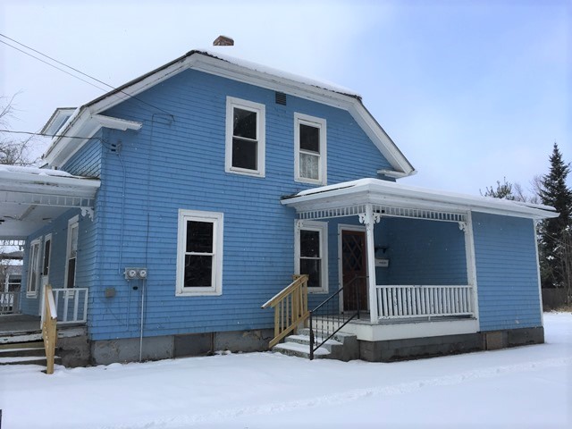 19 Grove StLancaster, NH, 03584Coos County