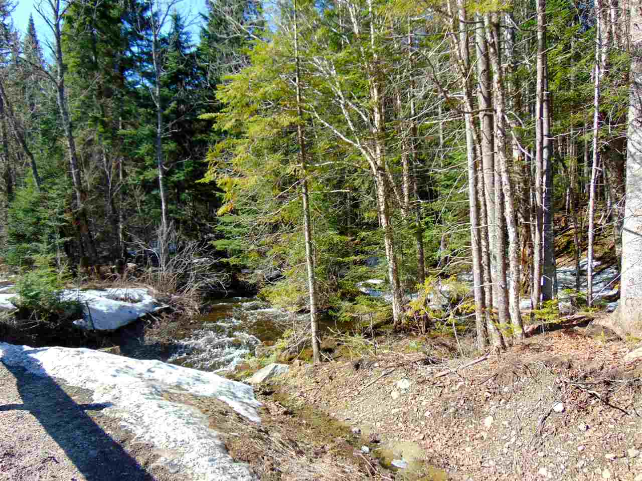 - Camp Otter Road, Pittsburg, NH 03592