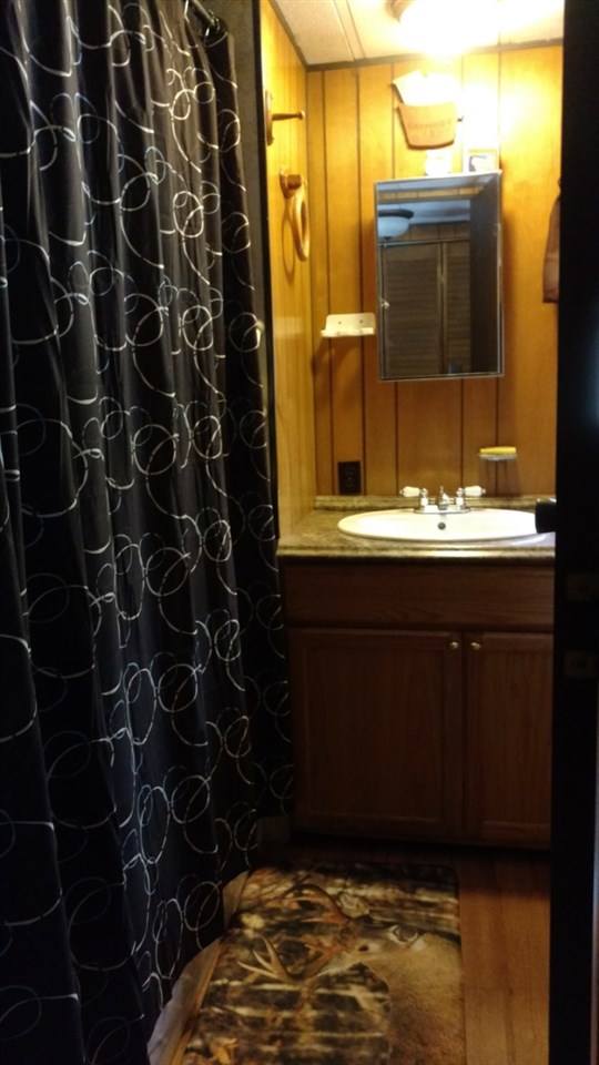 6 Angwins Trailer Park Drive, Pittsburg, NH 03592