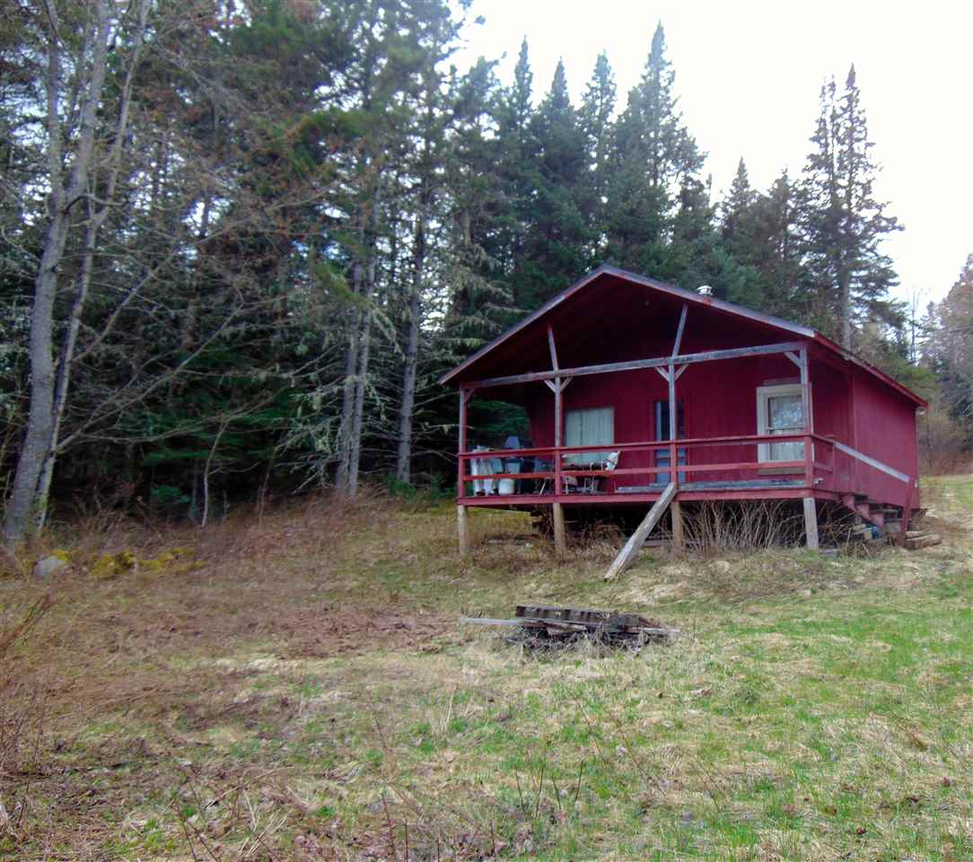 613 River Road, Pittsburg, NH 03592
