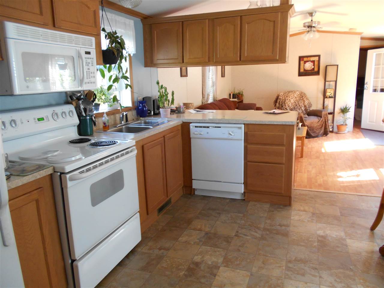 1 Hilltop Manor Street Road, Whitefield, NH 03598