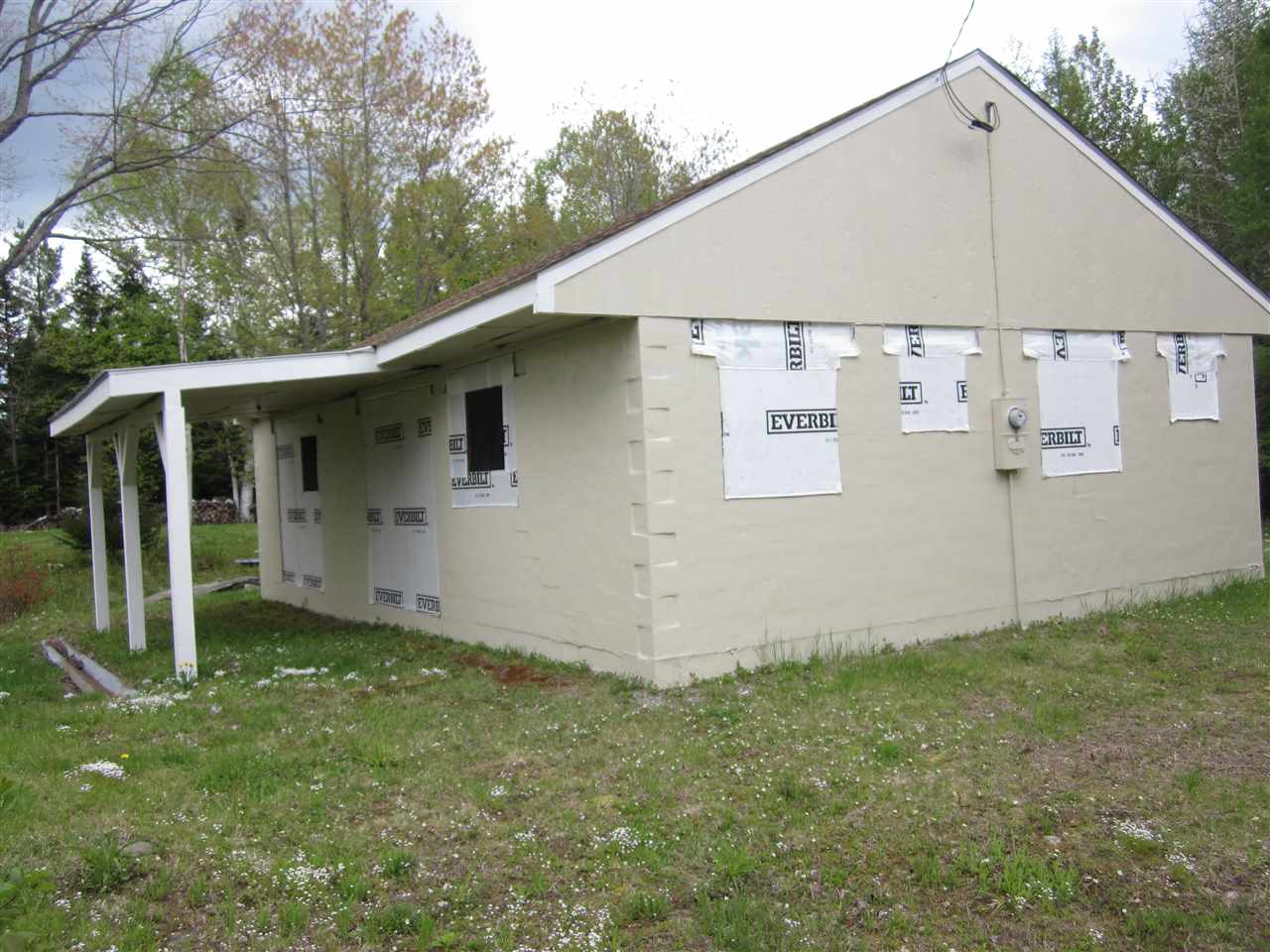 32 Shirlaw Drive, Whitefield, NH 03598