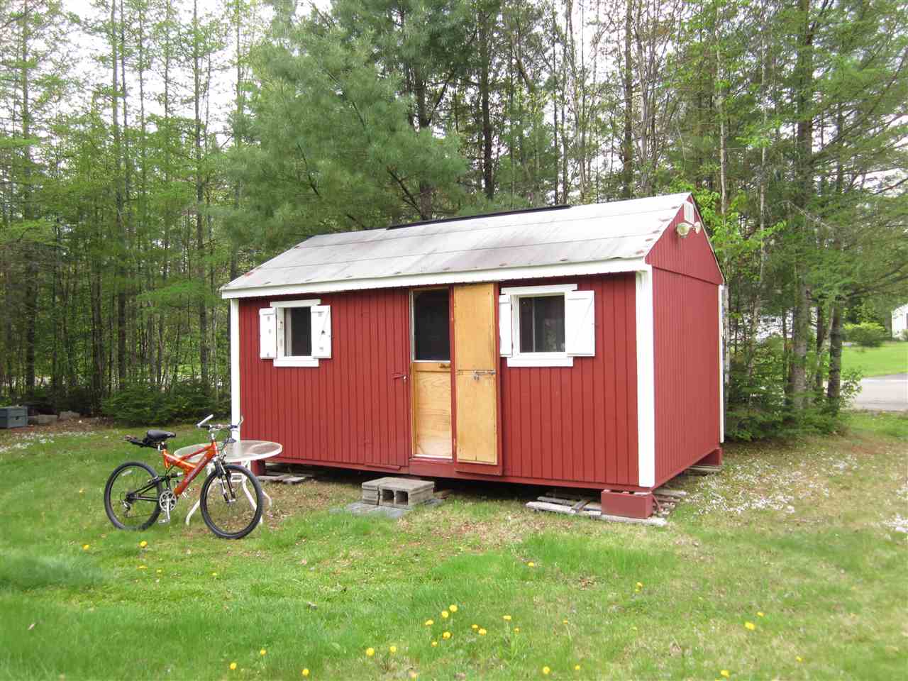 32 Shirlaw Drive, Whitefield, NH 03598