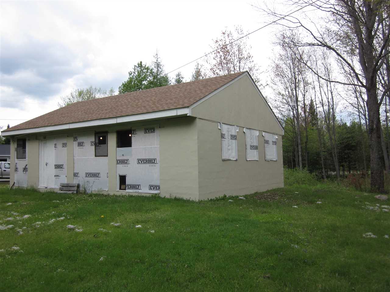 32 Shirlaw Drive, Whitefield, NH 03598