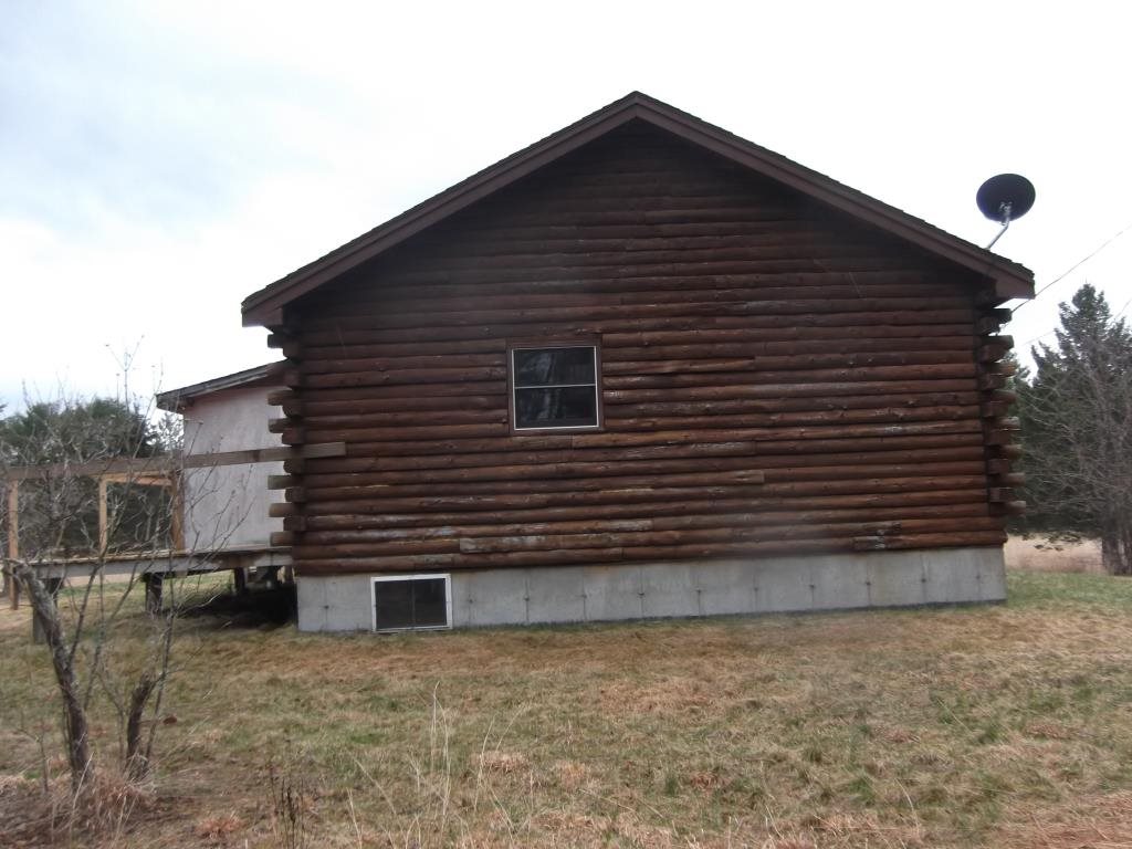 211 Whitefield Rd, Dalton, NH 03598