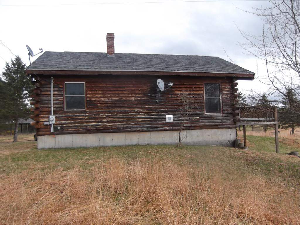 211 Whitefield Rd, Dalton, NH 03598
