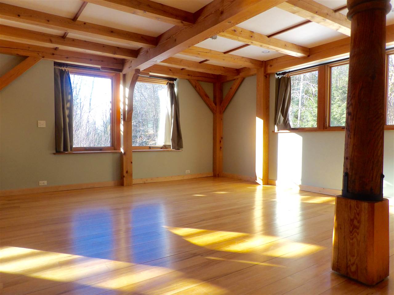 125 Winch Hill Road, Langdon, NH 03602