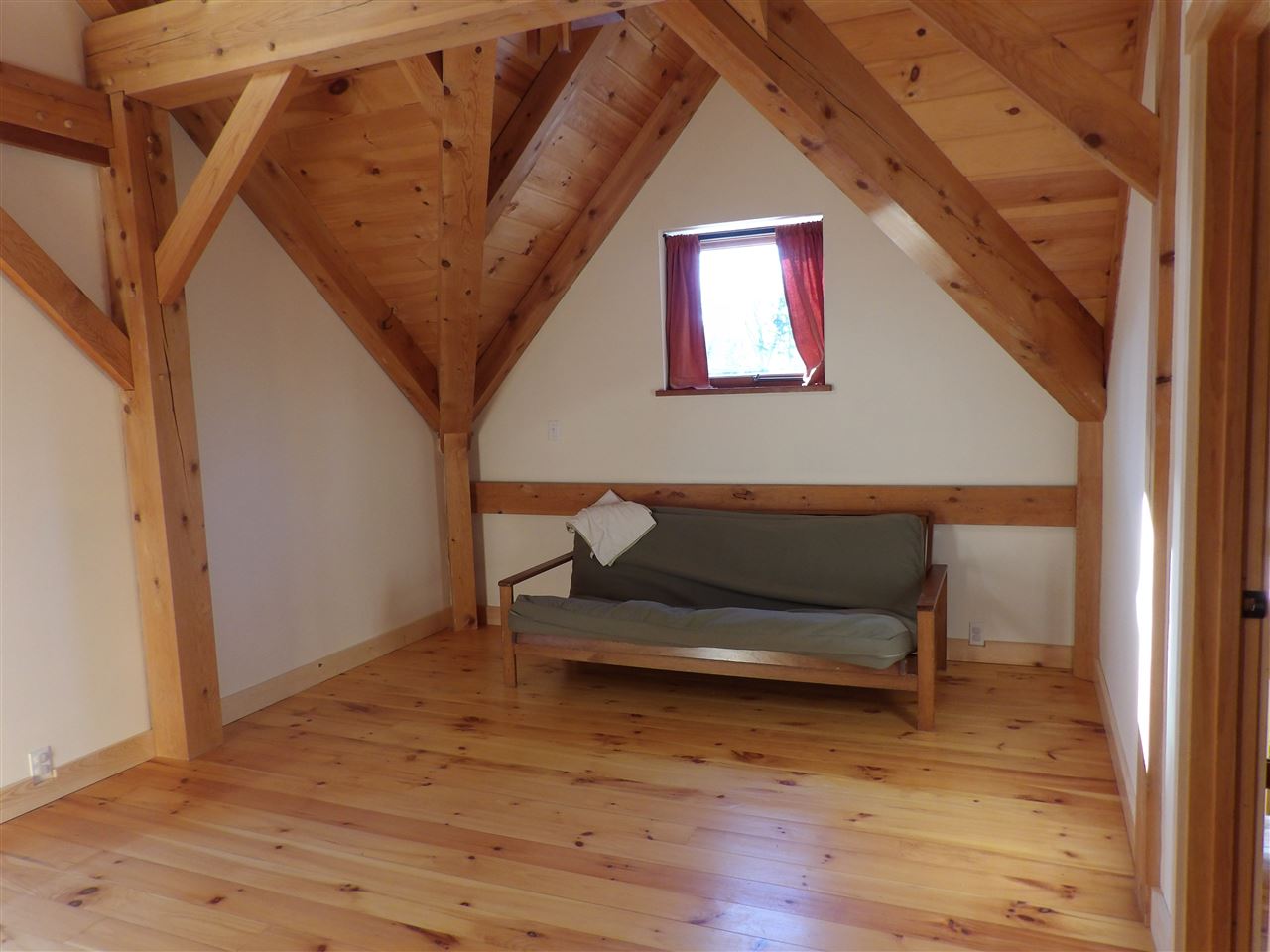 125 Winch Hill Road, Langdon, NH 03602