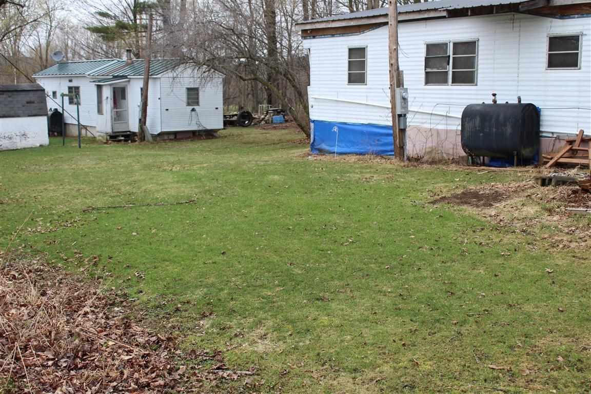 6 Puckershire Ave, Claremont, NH 03743