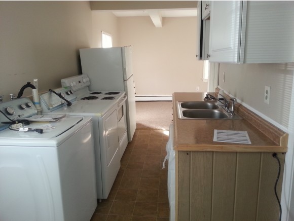 8 Wall Street, Claremont, NH 03743