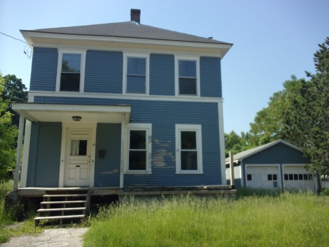 18 Trinity Street, Claremont, NH 03743