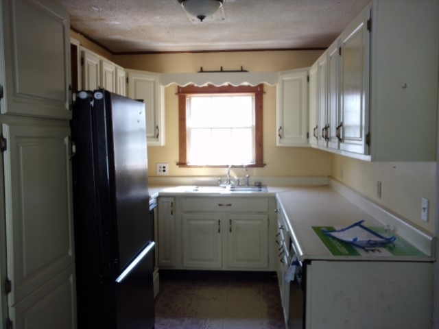 18 Trinity Street, Claremont, NH 03743