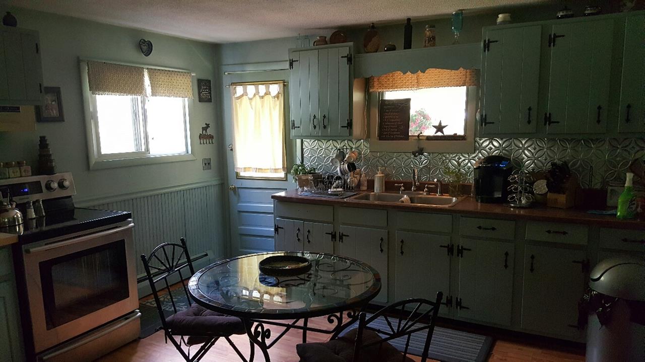 19 42nd Street, Claremont, NH 03743