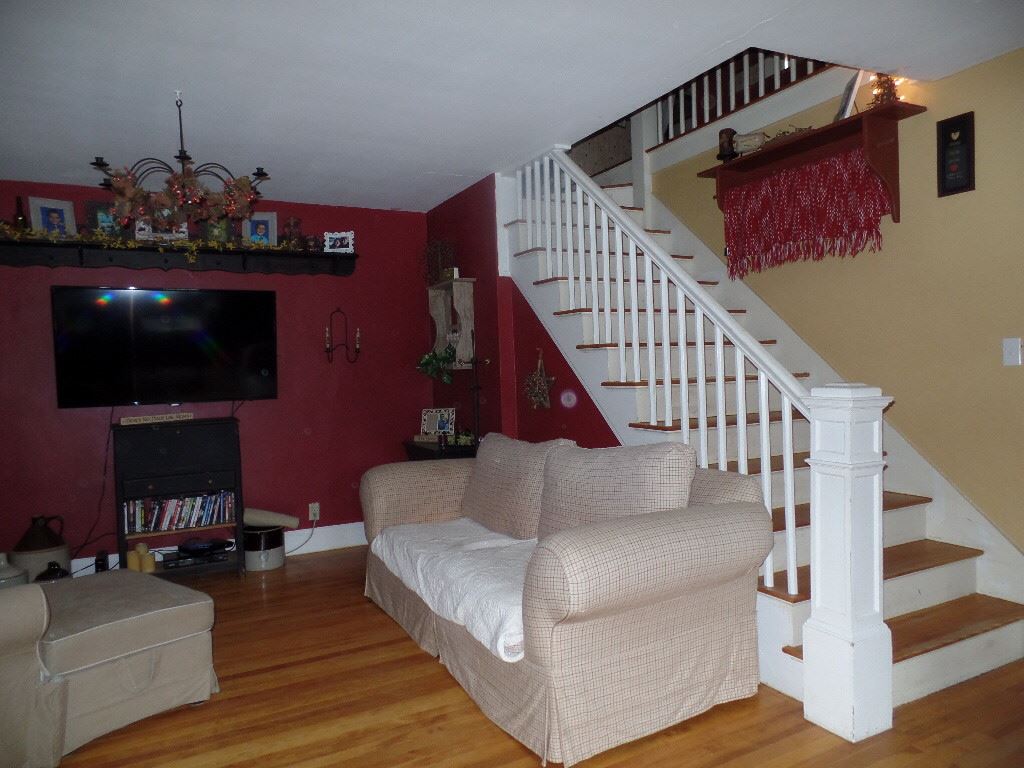 64 Park Avenue, Claremont, NH 03743
