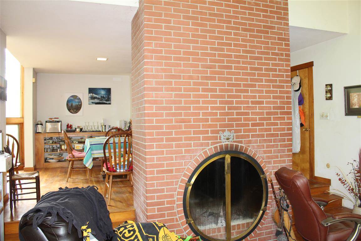 13 Snowshoe Hill Rd, Claremont, NH 03743