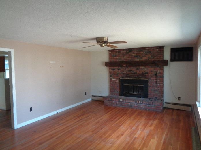 15 Barton StClaremont, NH, 03743Sullivan County