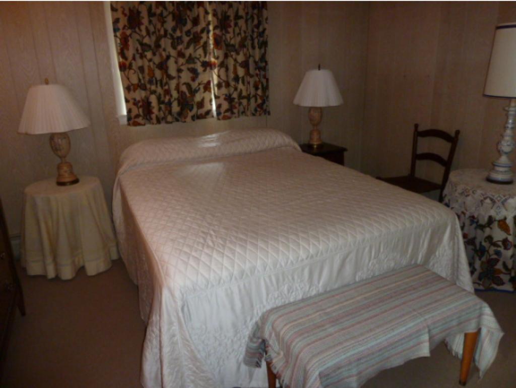 1058 Lake Avenue, Sunapee, NH 03751
