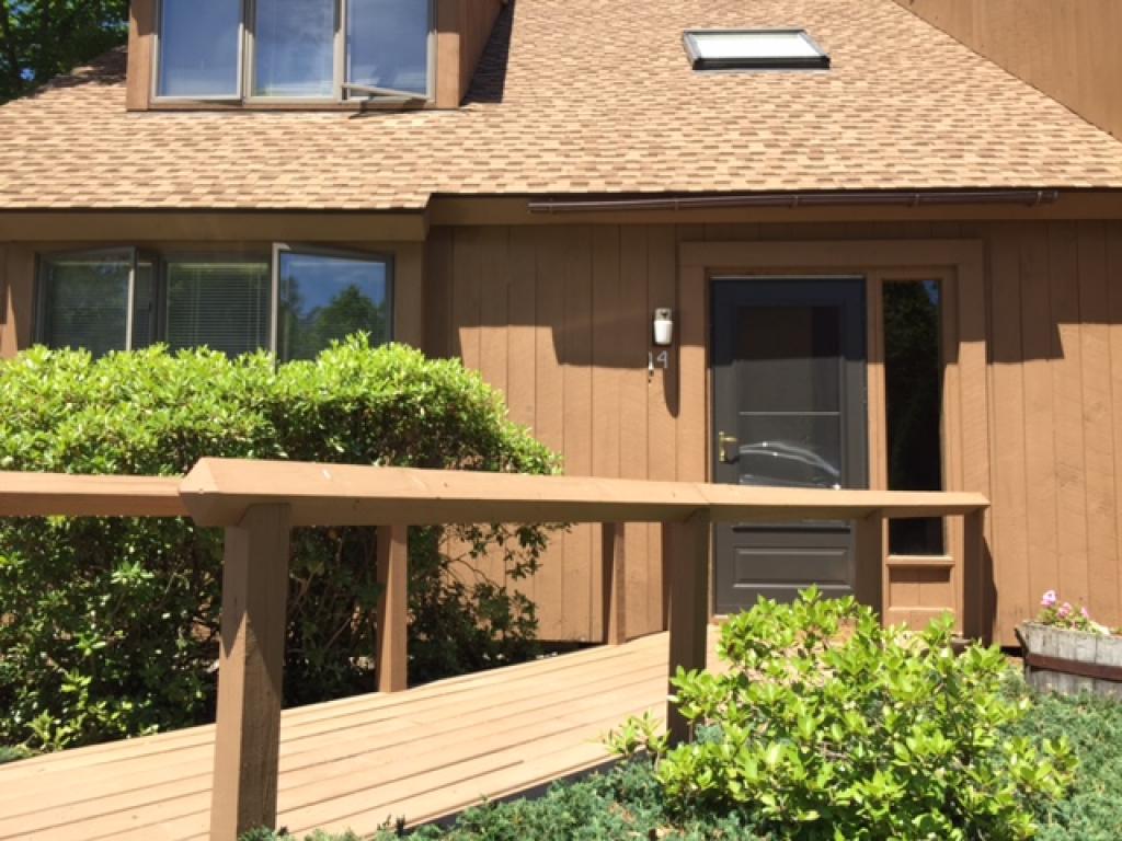 14 Pioneer Point, Grantham, NH 03753