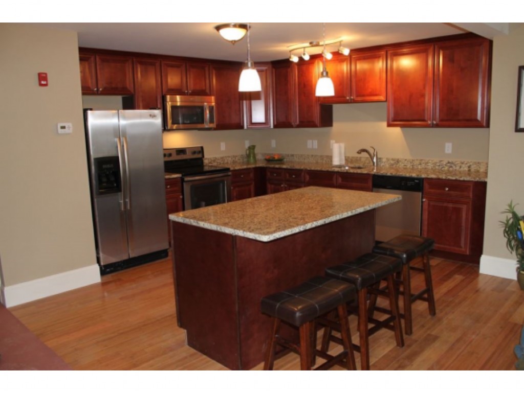 37 Mountainview Drive Drive, Lebanon, NH 03766