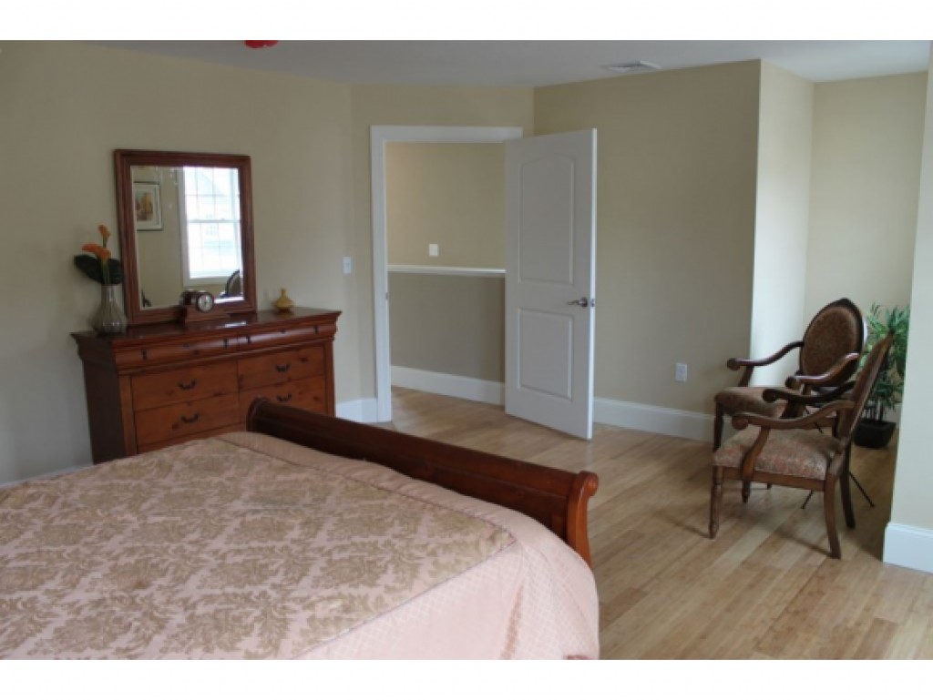 37 Mountainview Drive Drive, Lebanon, NH 03766