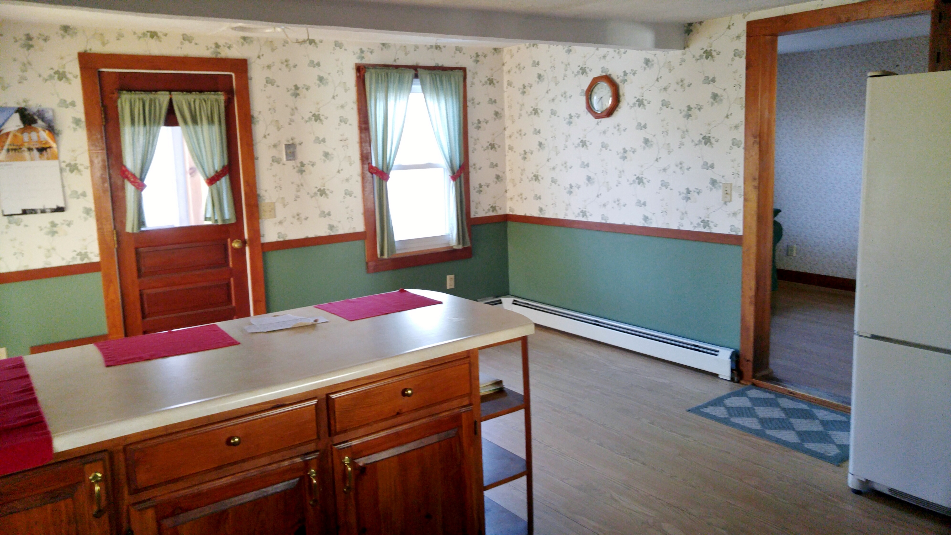 39 Syndicate St, Newport, NH 03773