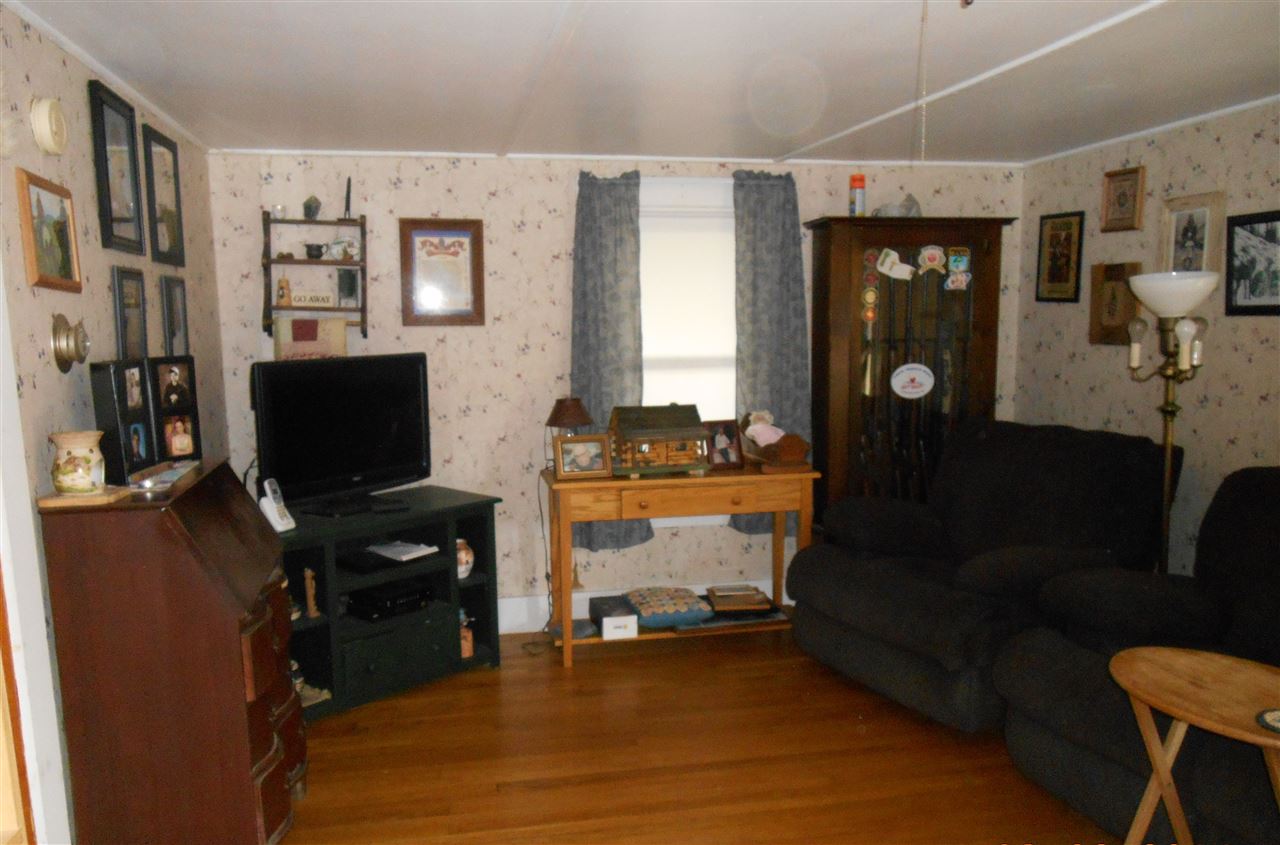 35 Middle Street, Newport, NH 03773