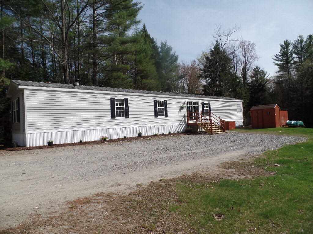 322 Oak Street, Newport, NH 03773