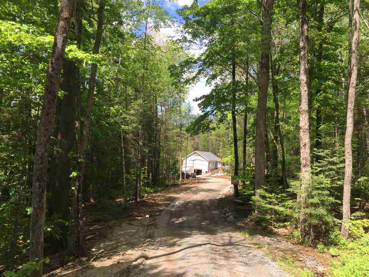 24 Sunny Ln, Sunapee, NH 03782
