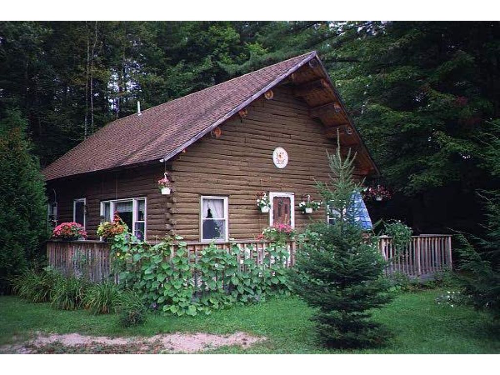 403 White Mountain Road, Haverhill, NH 03785
