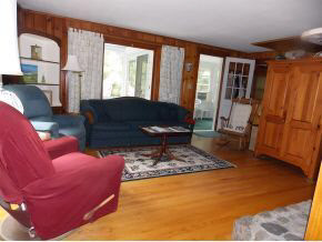 85 Railroad Ave, Alton, NH 03810