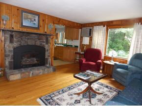 85 Railroad Ave, Alton, NH 03810