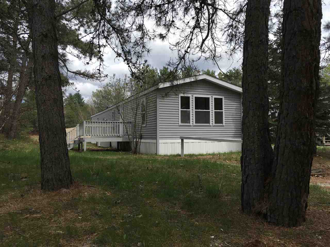12 Mayflower Lane, Ossipee, NH 03814