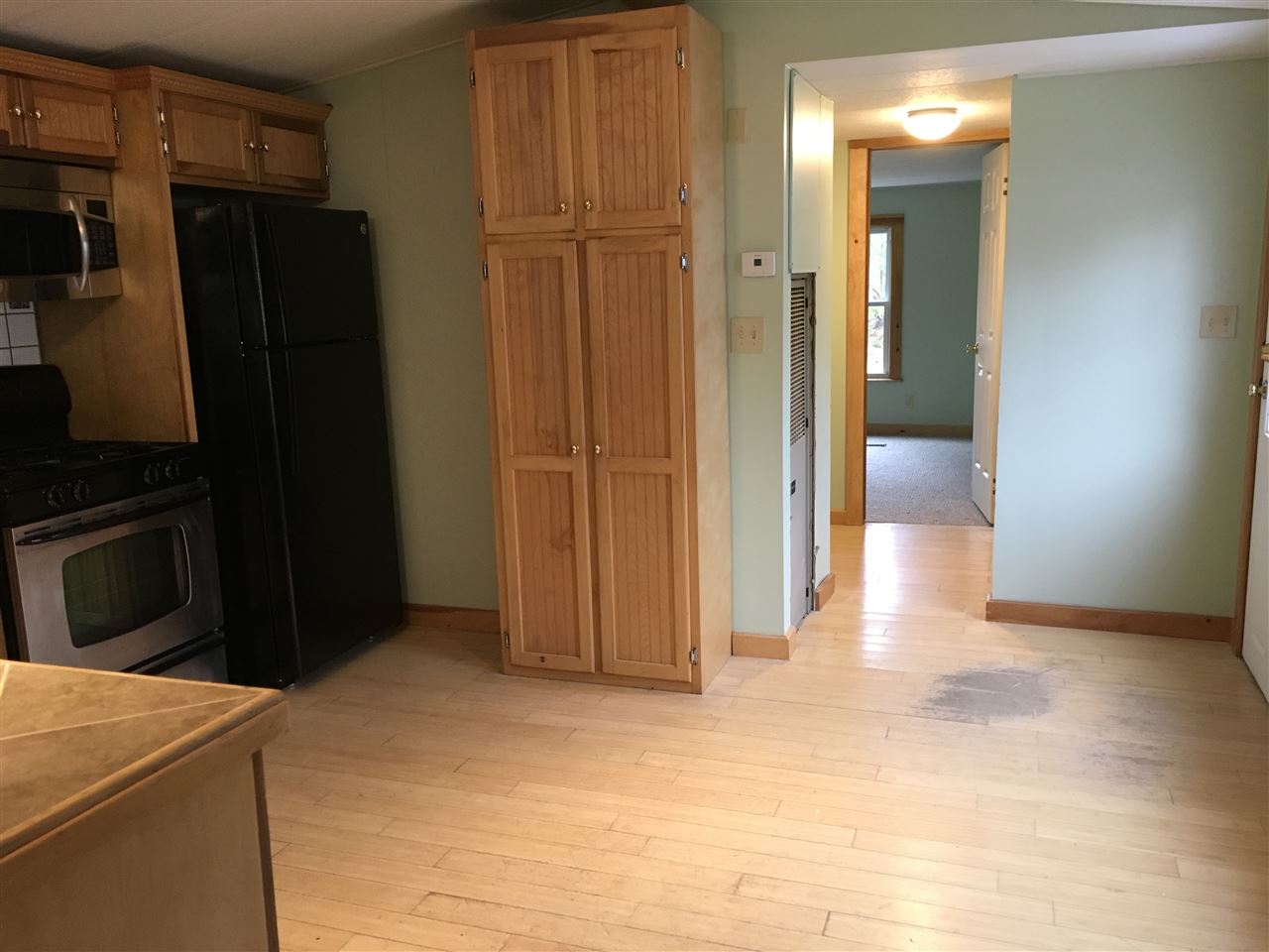 12 Mayflower Lane, Ossipee, NH 03814