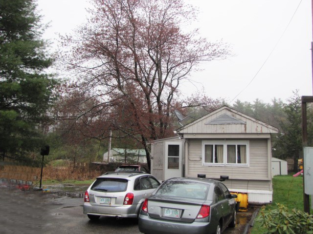 16 Wayland Circle, Exeter, NH 03833