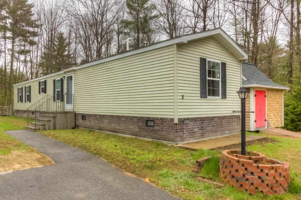 3 Politic Drive, Rochester, NH 03839