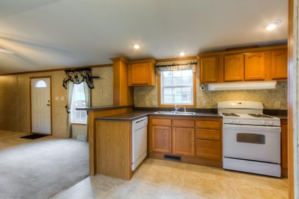 3 Politic Drive, Rochester, NH 03839