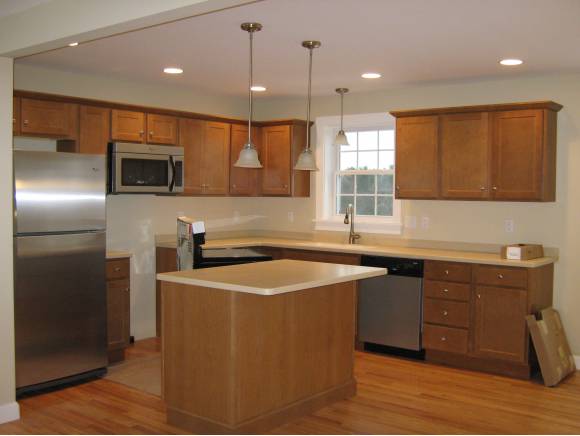 583 Post Road, Greenland, NH 03840