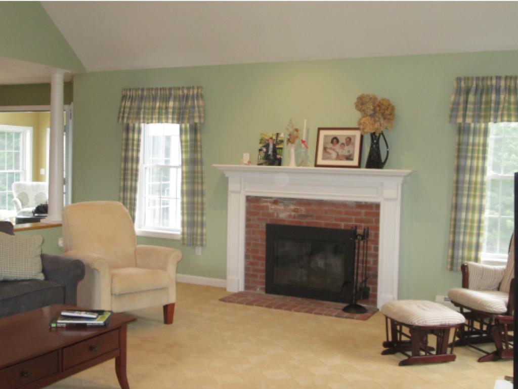 70 Ellyson Ave, Hampstead, NH 03841