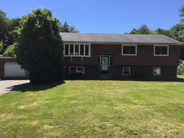 17 School StHampstead, NH, 03841Rockingham County
